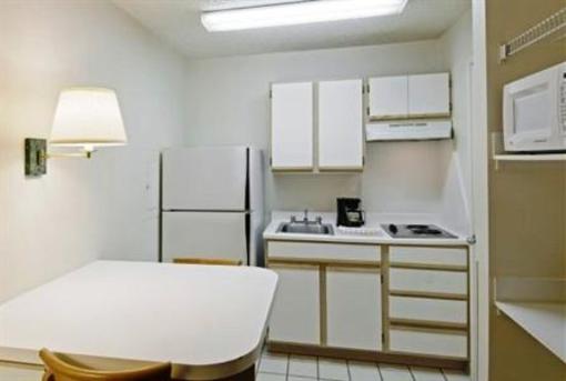 фото отеля Homestead Studio Suites Raleigh - Crabtree Valley