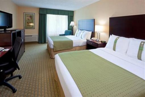 фото отеля Holiday Inn Hasbrouck Heights