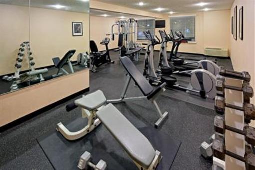 фото отеля Holiday Inn Hasbrouck Heights
