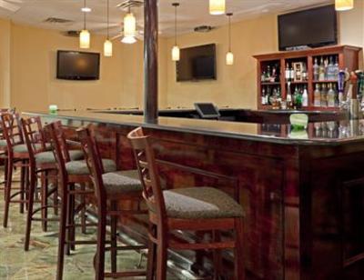 фото отеля Holiday Inn Hasbrouck Heights