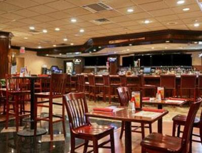 фото отеля Ramada Plaza Hotel Newark Intl Airport EWR