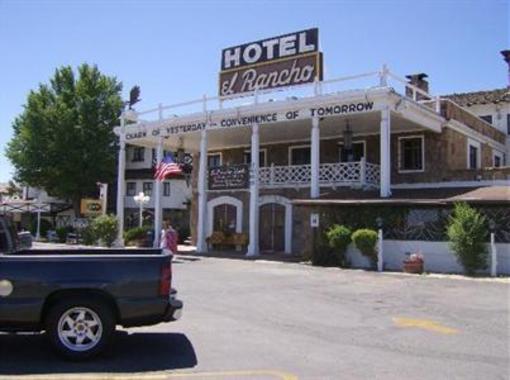 фото отеля El Rancho Hotel & Motel