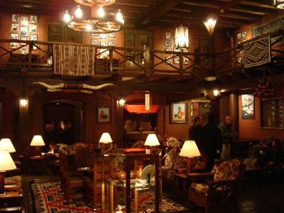 фото отеля El Rancho Hotel & Motel