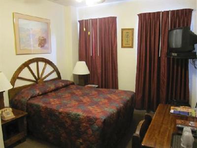 фото отеля El Rancho Hotel & Motel