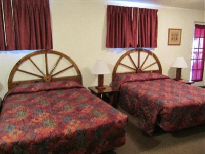 фото отеля El Rancho Hotel & Motel