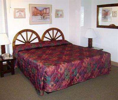 фото отеля El Rancho Hotel & Motel