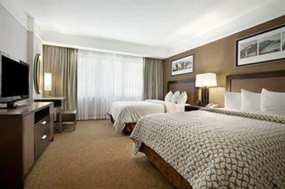 фото отеля Embassy Suites Hotel Irvine-Orange County Airport