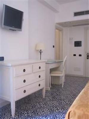 фото отеля Bougainville Hotel Lipari