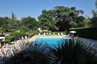 фото отеля Hotel Residence Lou Paradou Greoux-les-Bains