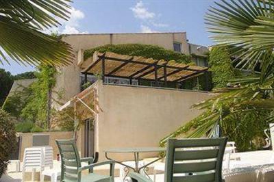 фото отеля Hotel Residence Lou Paradou Greoux-les-Bains