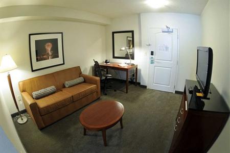 фото отеля Hilton Garden Inn Louisville Northeast