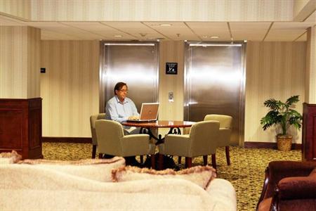фото отеля Hampton Inn & Suites Los Angeles/Sherman Oaks