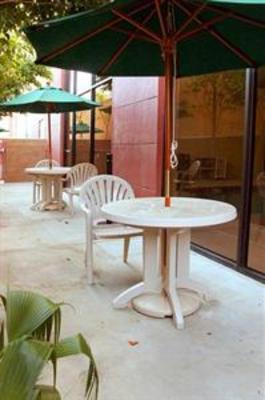 фото отеля Hampton Inn & Suites Los Angeles/Sherman Oaks