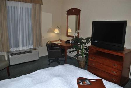 фото отеля Hampton Inn & Suites Los Angeles/Sherman Oaks