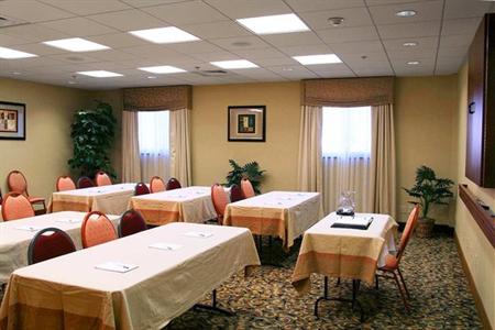фото отеля Hampton Inn & Suites Los Angeles/Sherman Oaks