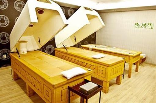 фото отеля Three Seven Stay Hotel