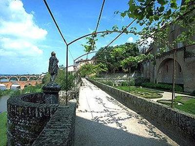 фото отеля Mercure Albi Bastides