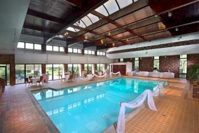 фото отеля Nichols Village Hotel & Spa, Scranton PA