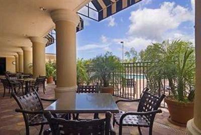 фото отеля Embassy Suites Fort Myers