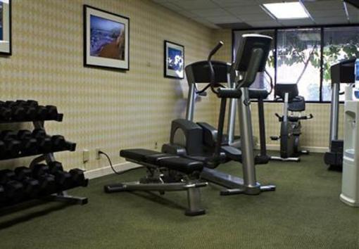 фото отеля Courtyard by Marriott Riverside