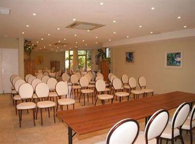 фото отеля Anis Hotel