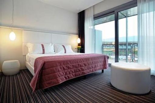 фото отеля Holiday Inn Naples - Nola Vulcano Buono
