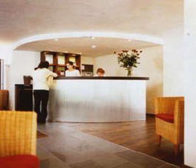 фото отеля Vabien Suites II Serviced Residence