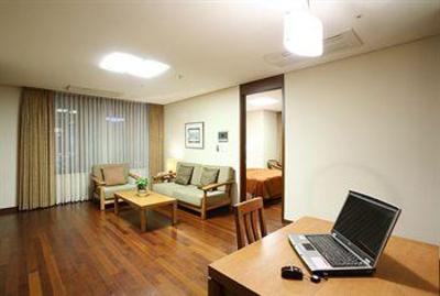 фото отеля Vabien Suites II Serviced Residence