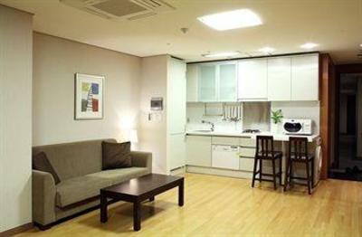 фото отеля Vabien Suites II Serviced Residence