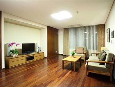 фото отеля Vabien Suites II Serviced Residence