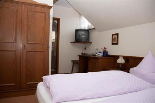 фото отеля Waldgasthof zum Hirschen Hotel Garni