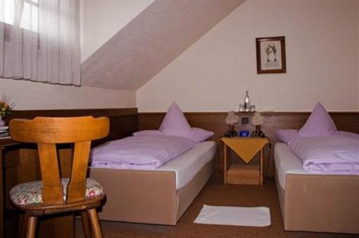 фото отеля Waldgasthof zum Hirschen Hotel Garni