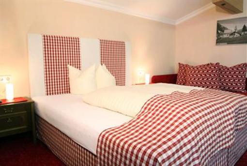 фото отеля Dorfplatzl Pension