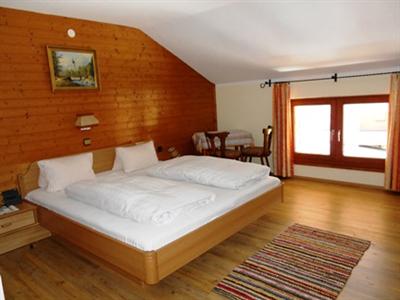 фото отеля Landhaus Staudacher
