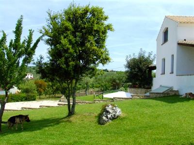 фото отеля Badde Cubas B&B Usini