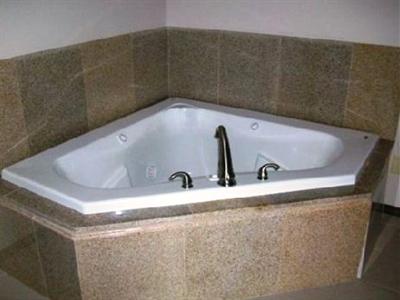 фото отеля Economy Inn & Suites Ashtabula
