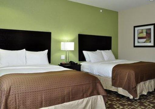 фото отеля Comfort Inn & Suites