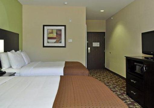 фото отеля Comfort Inn & Suites