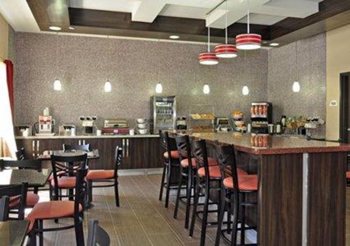 фото отеля Comfort Inn & Suites