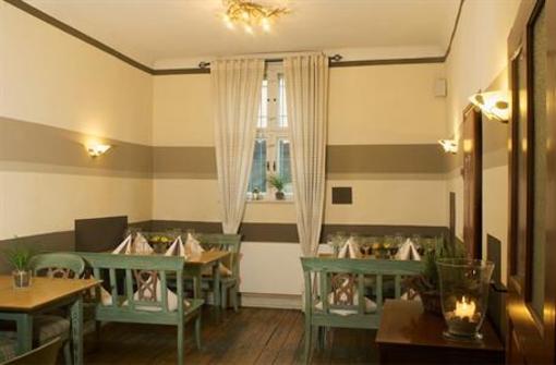 фото отеля Hotel-Restaurant Weinstube am Markt