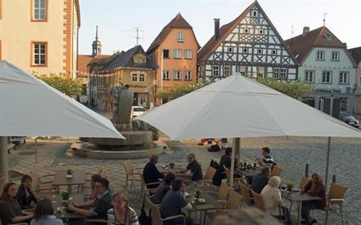 фото отеля Hotel-Restaurant Weinstube am Markt
