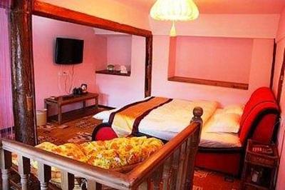 фото отеля Zai Shui Yi Fang Inn Lijiang