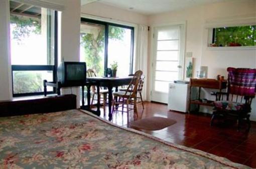 фото отеля Gordon's Beach Farmstay B&B