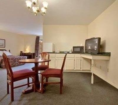 фото отеля Doniphan - Days Inn