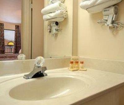 фото отеля Doniphan - Days Inn