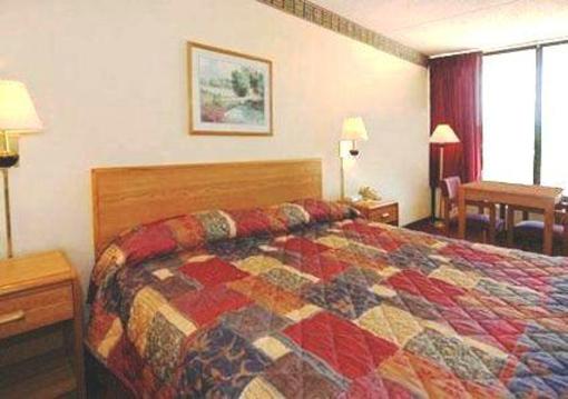 фото отеля Econo Lodge Oak Grove (Missouri)