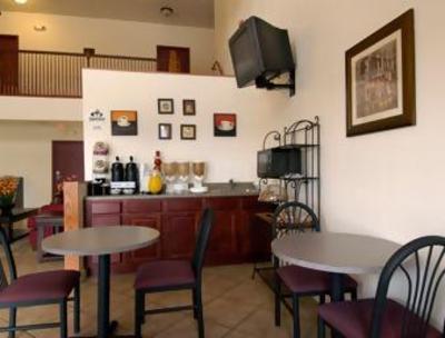 фото отеля Super 8 Motel Washington (Missouri)