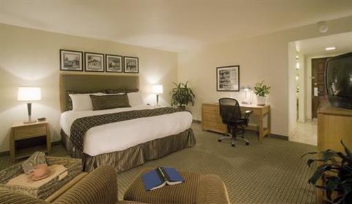 фото отеля Best Western Pine Tree Motel Chino