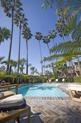 фото отеля Best Western Pine Tree Motel Chino