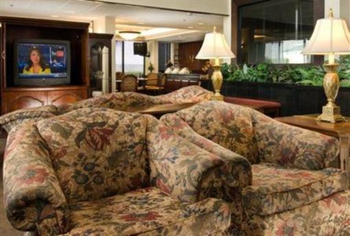 фото отеля Drury Inn & Suites Southwest Saint Louis Valley Park